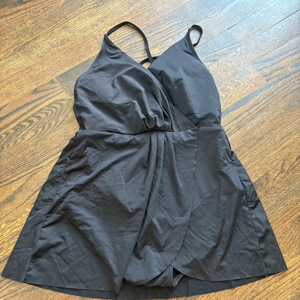 NWT Anne Cole Women's Black Swimdress with Skort - Picture 4 of 8